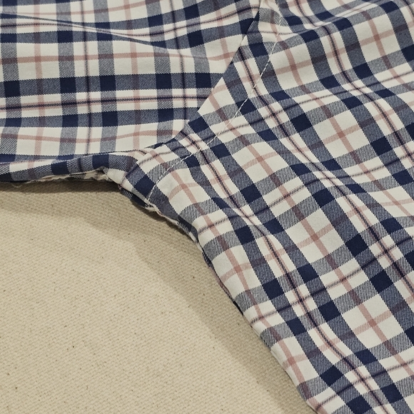 UNTUCKit Slim Fit Performance Button Down L - Picture 4 of 5